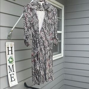 Diane Von Furstenberg Black and White Patterned Silk wrap dress